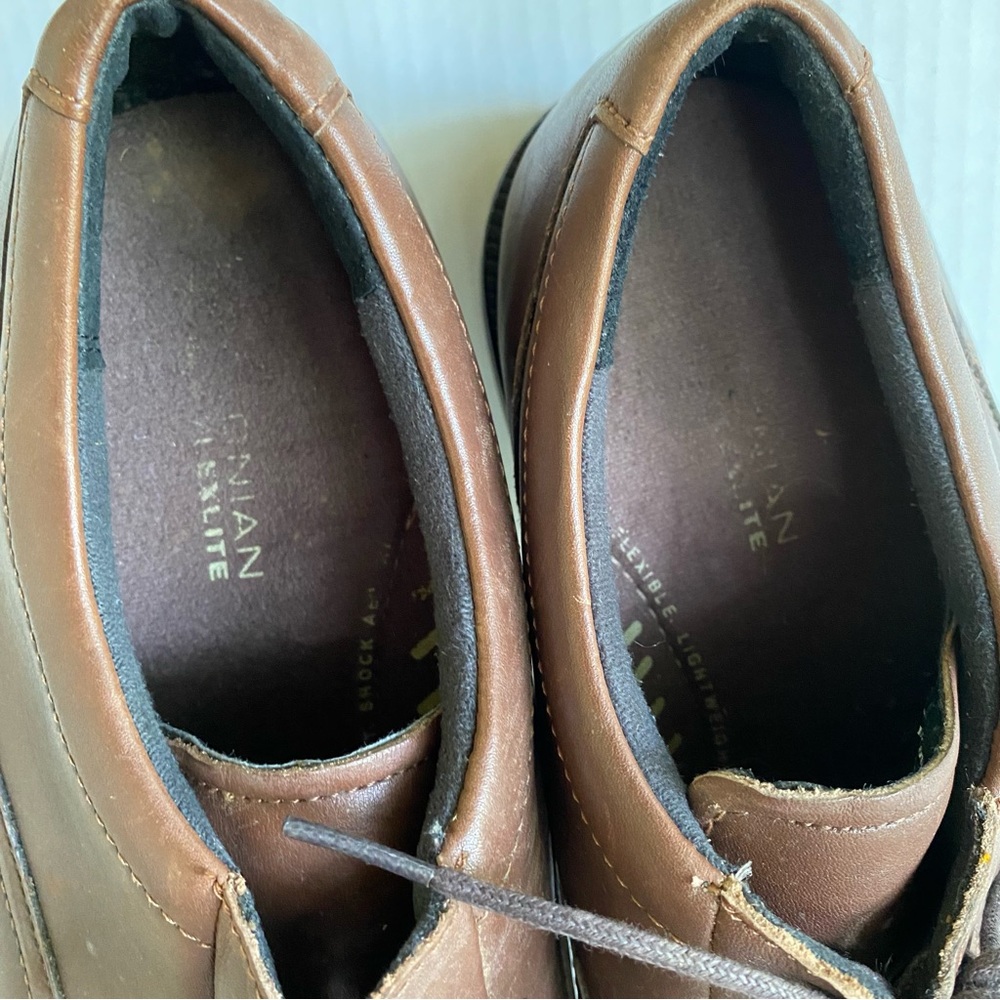 Bostonian Leather Oxford Shoes - Picture 9 of 10